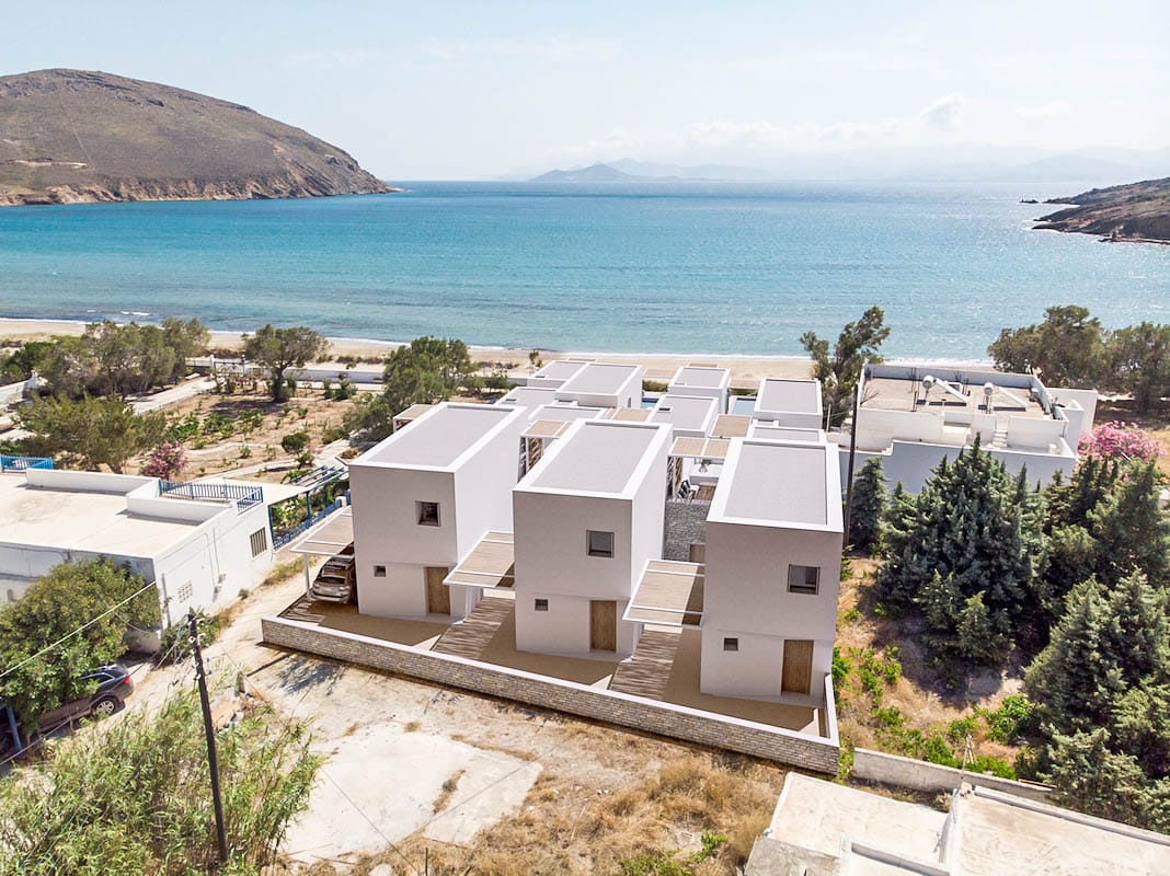 Seafront Maisonette for sale in Paros Island