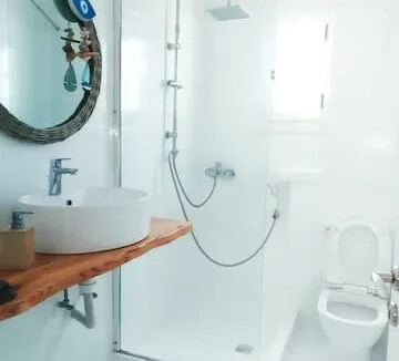 Seafront house in Antiparos for Sale, Cyclades Property 17