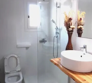 Seafront house in Antiparos for Sale, Cyclades Property 2