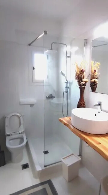 Seafront house in Antiparos for Sale, Cyclades Property 2