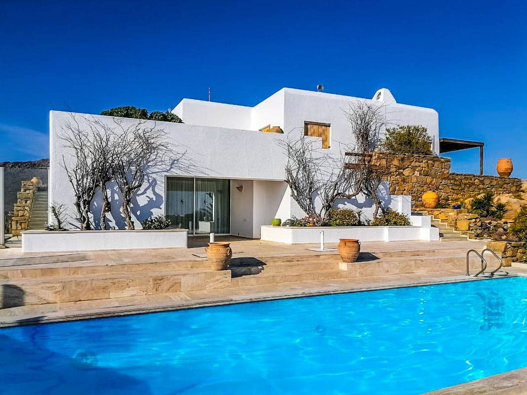 Hilltop Villa for sale in Mykonos in large land plot