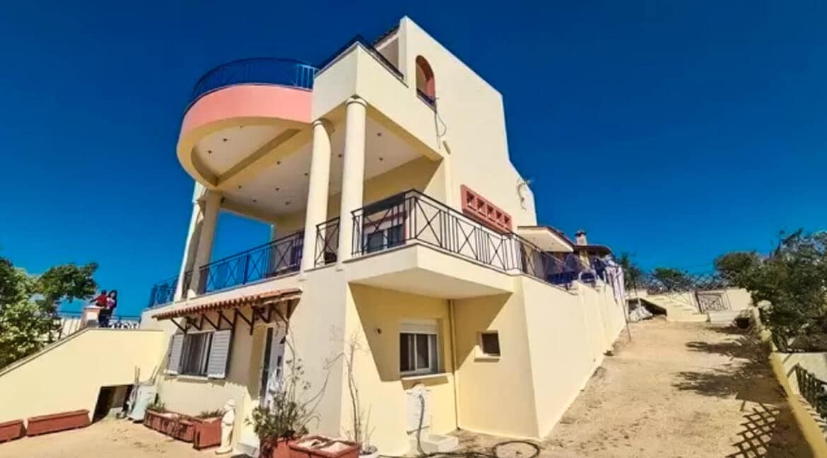 Villa with sea view 1 hour form Athens, Nea Peramos for Sale. Property Outside Attica for sale 11