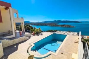 Villa with sea view 1 hour form Athens, Nea Peramos for Sale. Property Outside Attica for sale