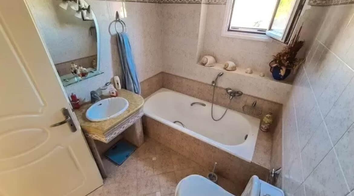 Villa with sea view 1 hour form Athens, Nea Peramos for Sale. Property Outside Attica for sale 9