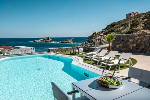 Beachfront Villa for sale in Crete. Seafront Property Heraklio Crete 10