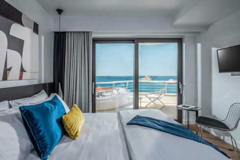 Beachfront Villa for sale in Crete. Seafront Property Heraklio Crete 18