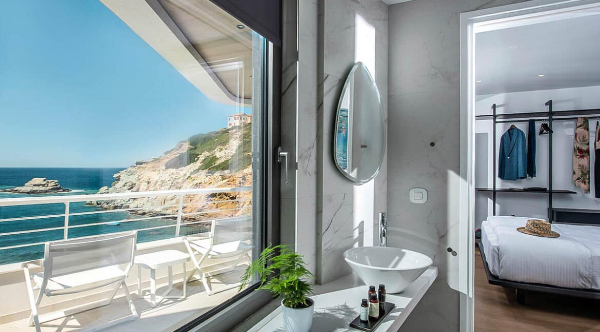 Beachfront Villa for sale in Crete. Seafront Property Heraklio Crete 20