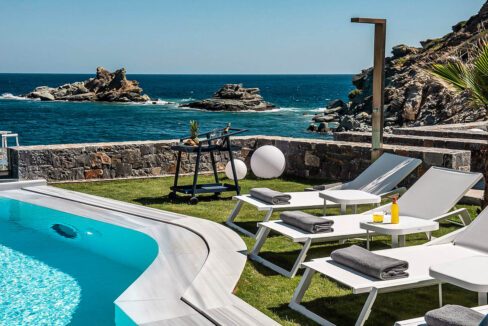 Beachfront Villa for sale in Crete. Seafront Property Heraklio Crete 9