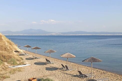 Building in very big land plot (200.000sqm) near Thessaloniki 1