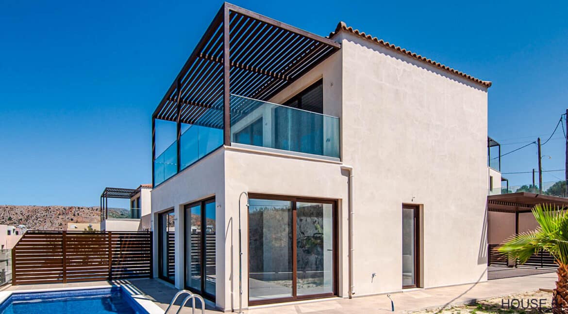 House with sea view and pool near Chania Crete 14