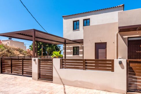 House with sea view and pool near Chania Crete 4