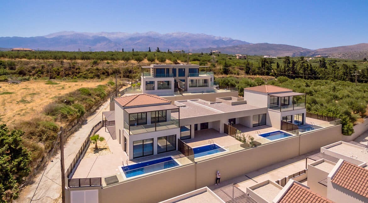 House with sea view and pool near Chania Crete. House in Crete for Sale (the complex) 10