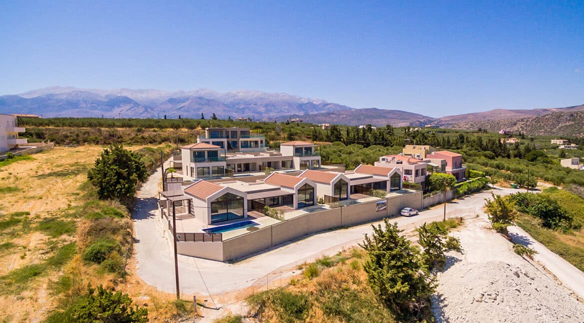 House with sea view and pool near Chania Crete. House in Crete for Sale (the complex) 9