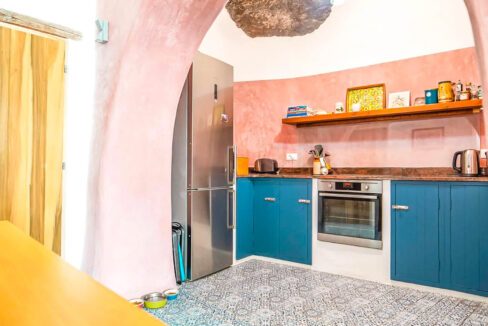 Houses in Megalochori Santorini, Buy House Santorini Greece 11