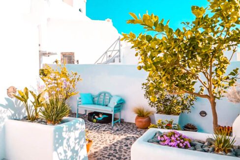 Houses in Megalochori Santorini, Buy House Santorini Greece 17