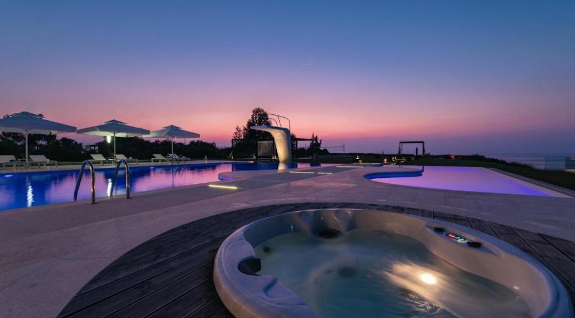 Luxury Seafront Villa Nea Moudania Halkidiki for sale, Luxury Properties Halkidiki Greece 18