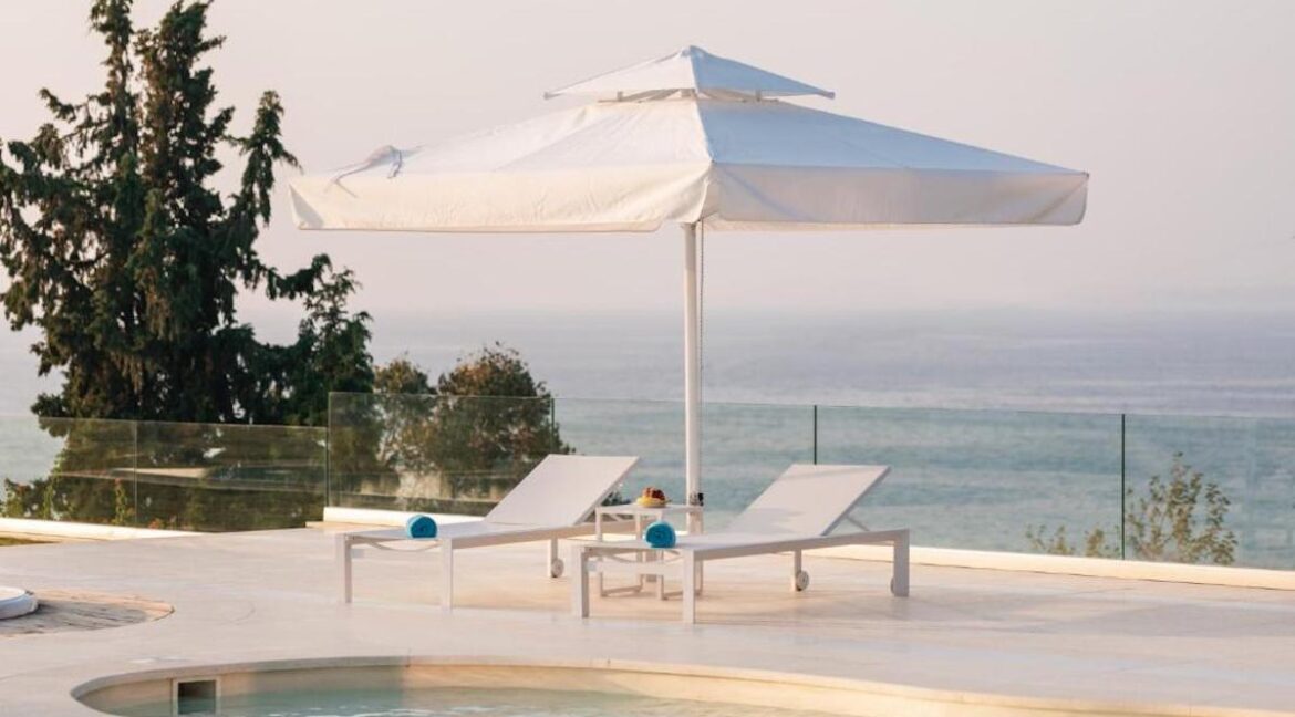 Luxury Seafront Villa Nea Moudania Halkidiki for sale, Luxury Properties Halkidiki Greece 19