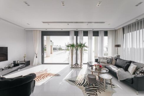 Luxury Seafront Villa Nea Moudania Halkidiki for sale, Luxury Properties Halkidiki Greece 6