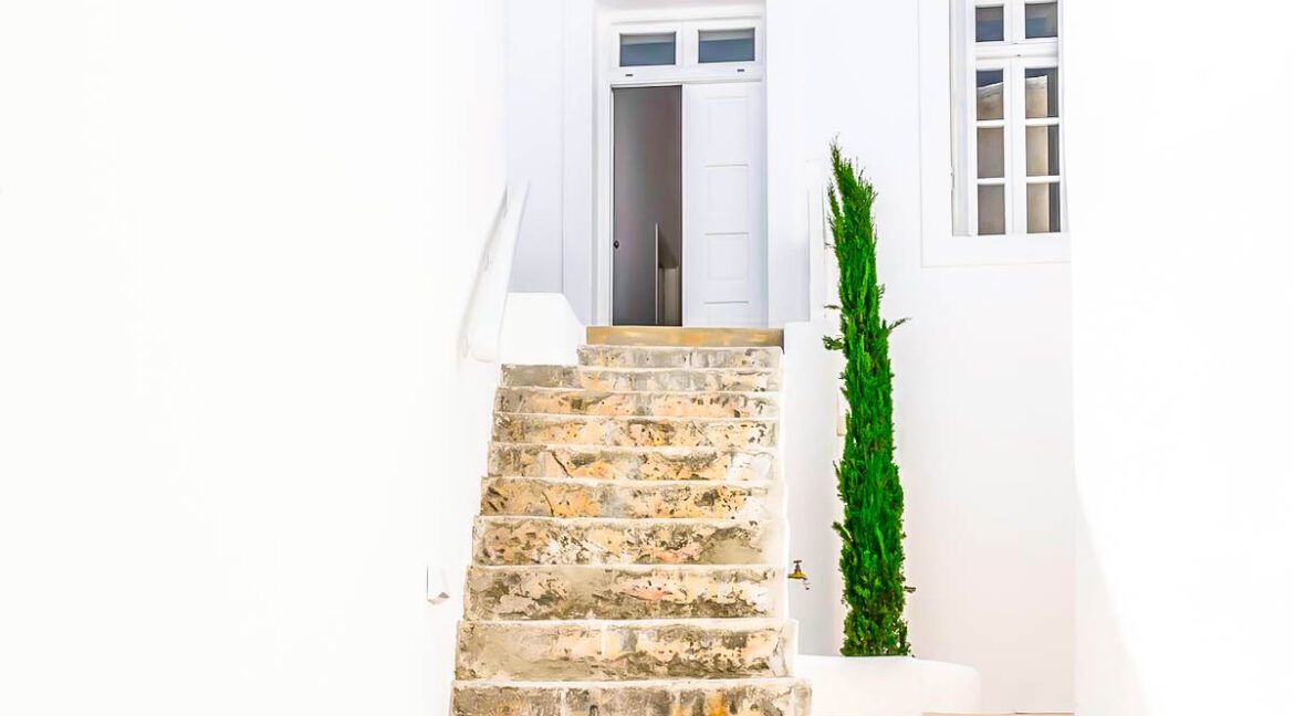 Paros Naoussa for sale, Paros Properties 10