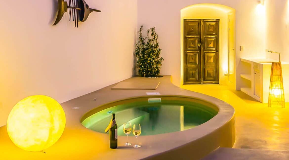 Paros Naoussa for sale, Paros Properties 2