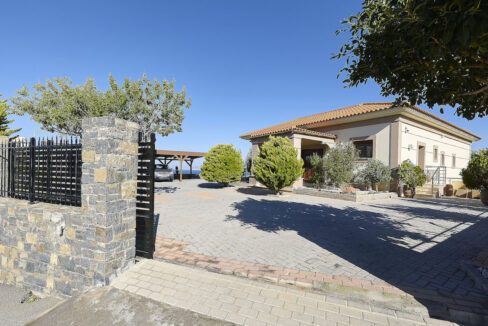 Property in Heraklion Crete, Gouves. Villa for Sale in Crete Greece 3