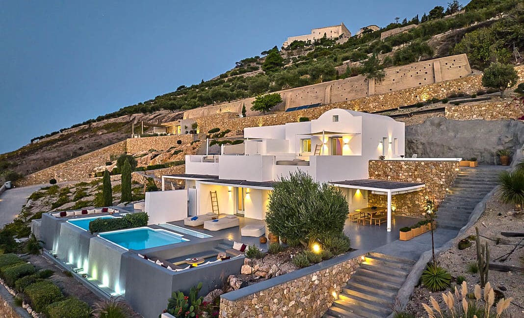 Property of 5 Luxury suites in Santorini Greece for sale, Santorini Villa for Sale, Santorini Property for Sale 2