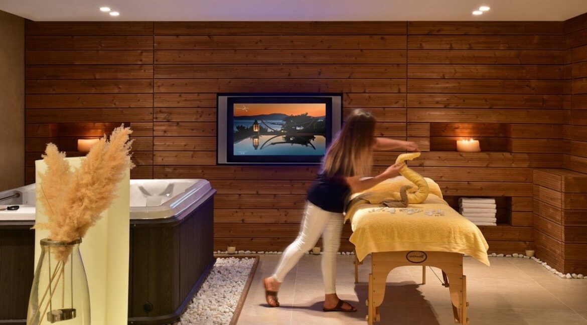 Seafront Luxury Villa at Aegina island across Athens 11