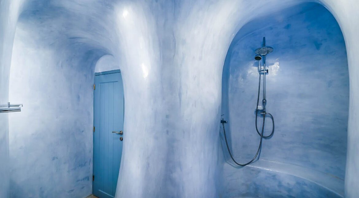 Small Hotel for Sale Finikia Oia Santorini, Hotel Sales Santorini Greece, Santorini Real Estate 4