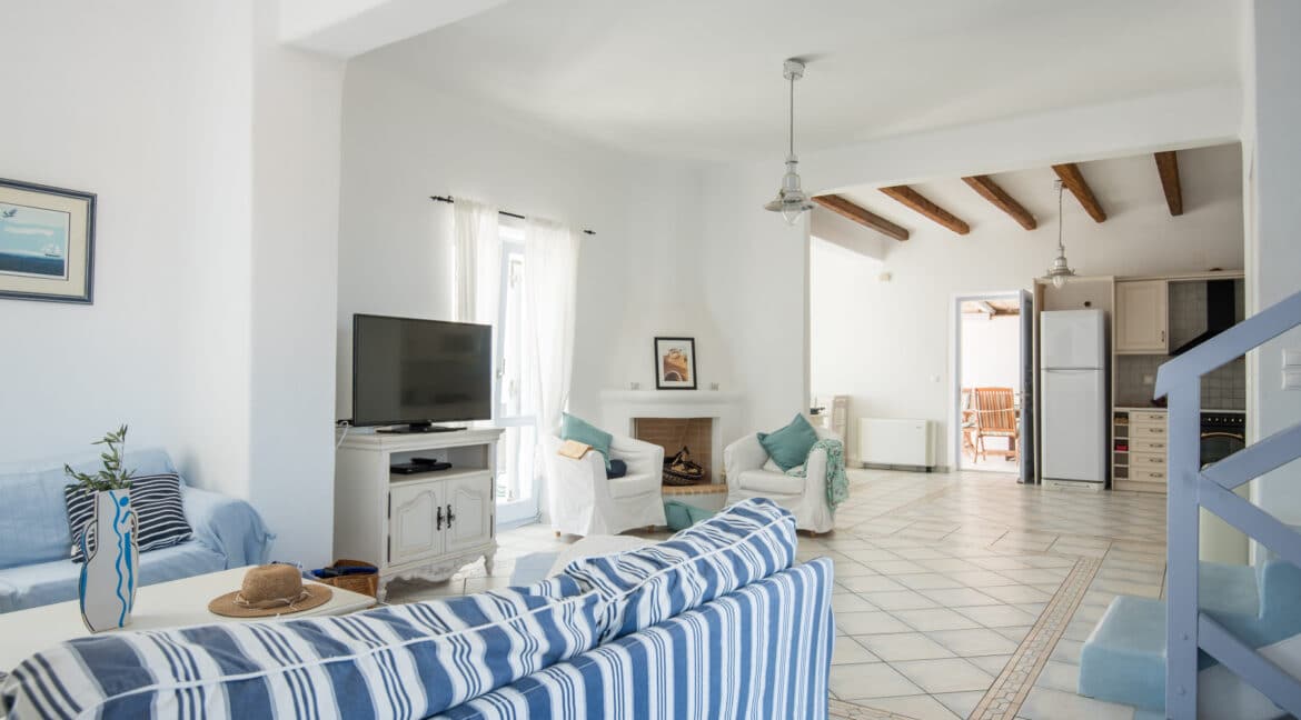 Villa in Paros in complex for sale, Paros Properties in Greece, Buy House in Paros Island 13