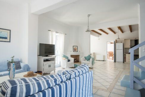 Villa in Paros in complex for sale, Paros Properties in Greece, Buy House in Paros Island 13