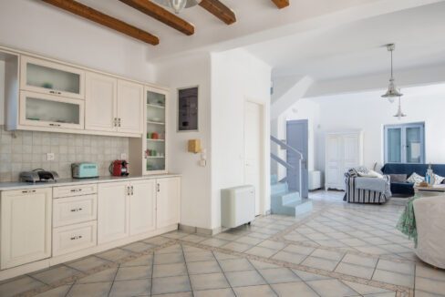 Villa in Paros in complex for sale, Paros Properties in Greece, Buy House in Paros Island 19