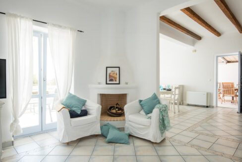 Villa in Paros in complex for sale, Paros Properties in Greece, Buy House in Paros Island 21