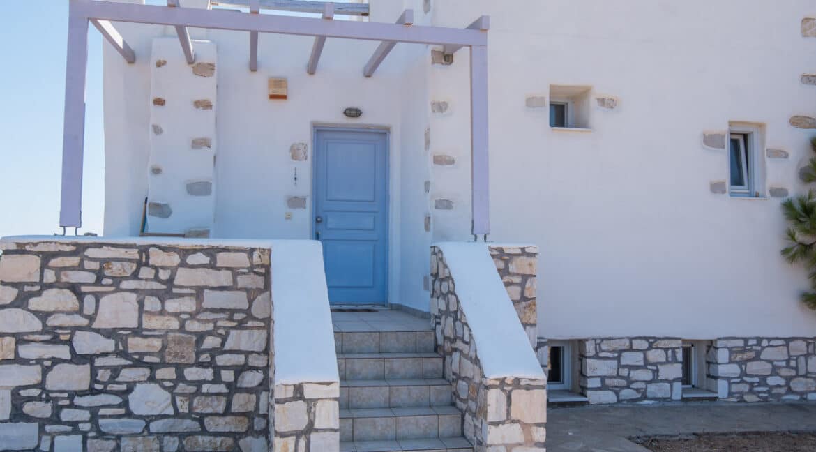 Villa in Paros in complex for sale, Paros Properties in Greece, Buy House in Paros Island 24