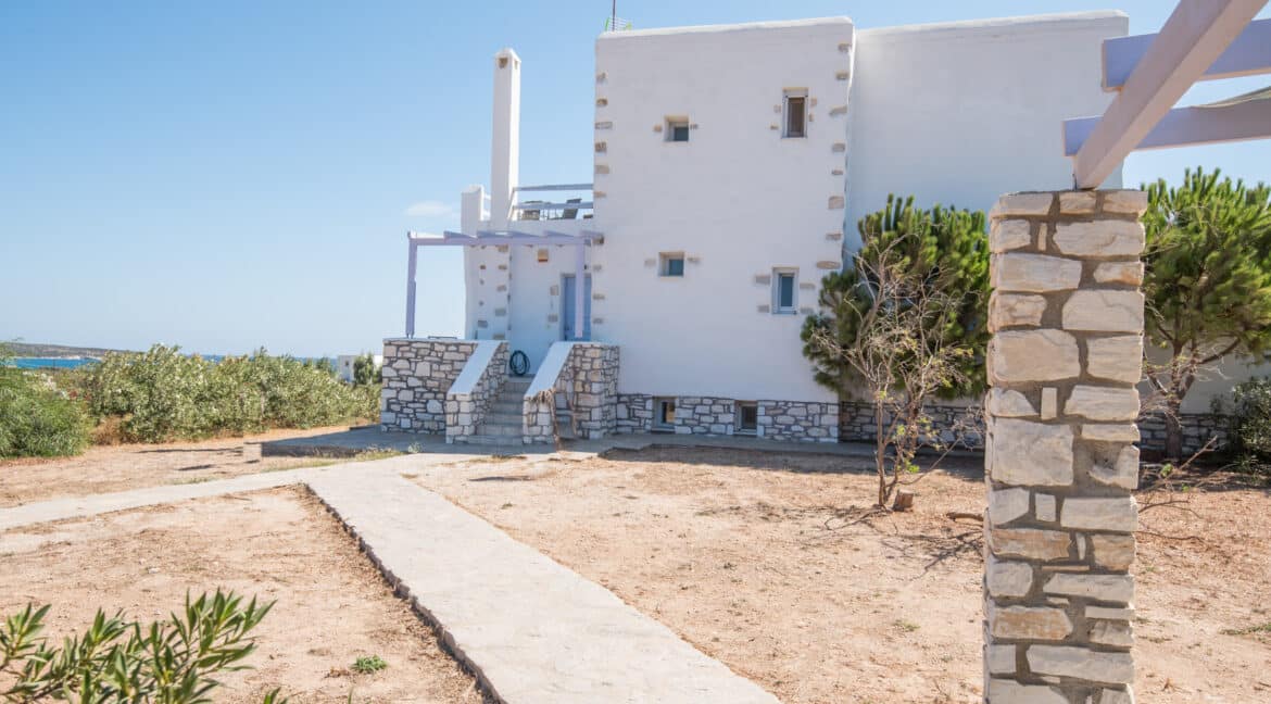 Villa in Paros in complex for sale, Paros Properties in Greece, Buy House in Paros Island 25
