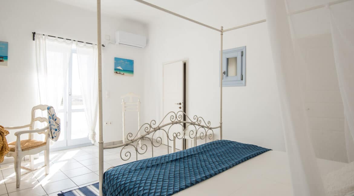 Villa in Paros in complex for sale, Paros Properties in Greece, Buy House in Paros Island 7
