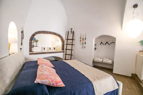 Apartments for Sale in Santorini Finikia, Villa for sale Santorini A 9