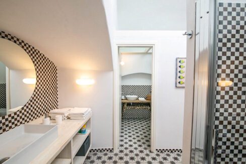 Apartments for Sale in Santorini Finikia, Villa for sale Santorini B 7