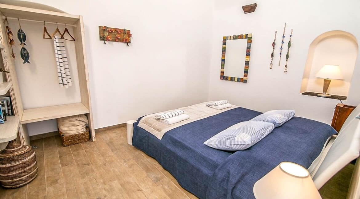 Apartments for Sale in Santorini Finikia, Villa for sale Santorini C 6
