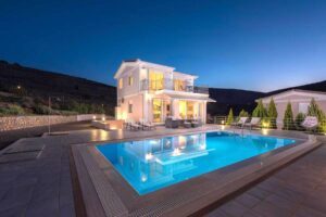 Economy Houses by the sea Mainland Greece, Sea View Property in Mainland Greece