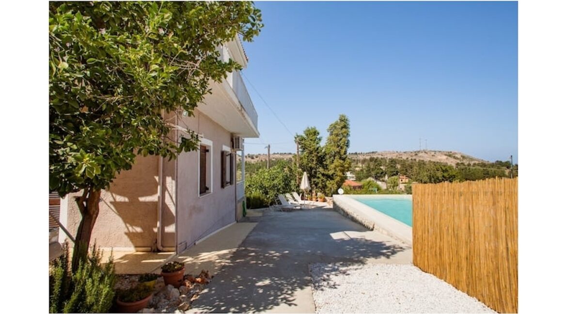 House for Sale West Crete, Economy Houses in Greek Islands. Property in Crete Greece for Sale 1