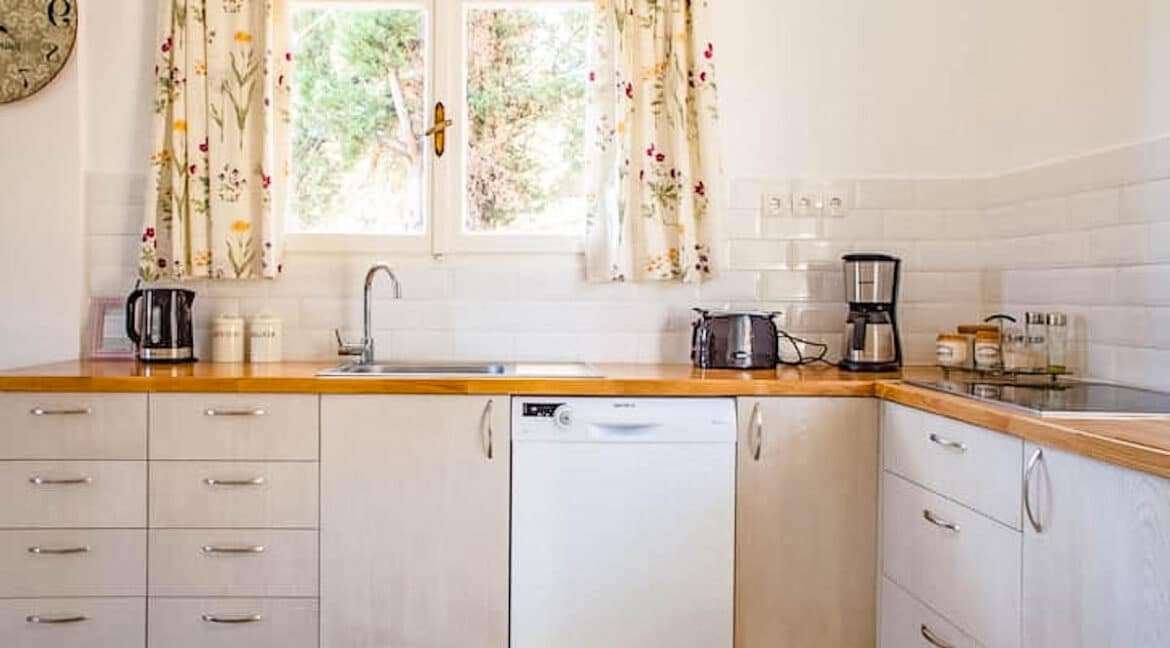 House for Sale West Crete, Economy Houses in Greek Islands. Property in Crete Greece for Sale 15