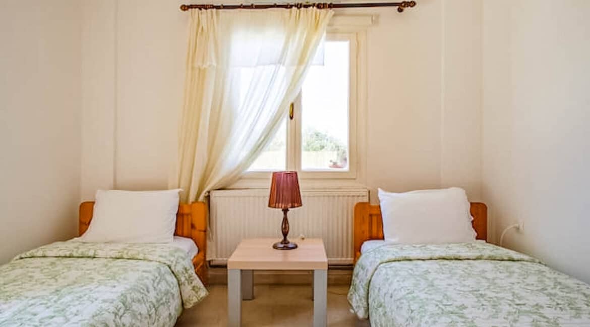 House for Sale West Crete, Economy Houses in Greek Islands. Property in Crete Greece for Sale 3