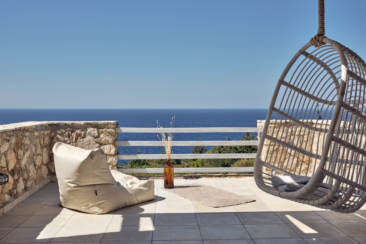 Seafront  villa in Zakynthos for sale