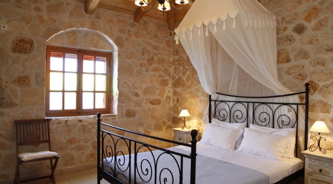 Seafront villa in Zakynthos for sale, Property Zakynthos Greece 2