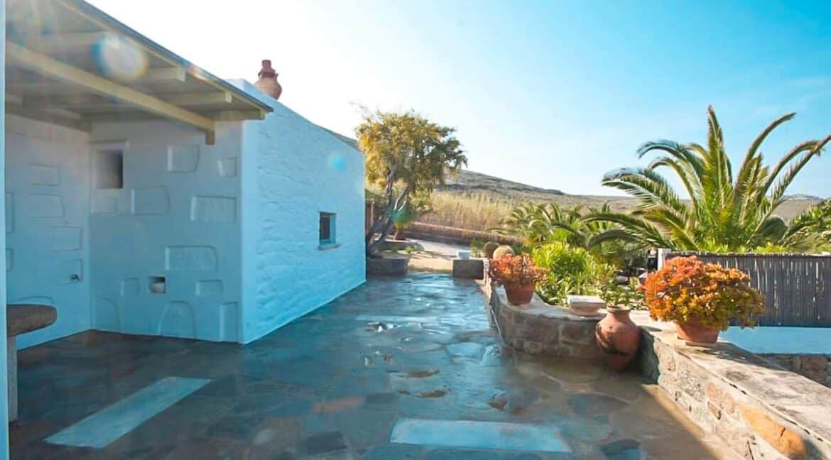 240 sqm House in a 4.000 sqm Land plot in Mykonos 7