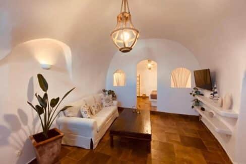 House for sale in Santorini, in Karterados, Property for Sale in Santorini, Santorini Real Estate 14