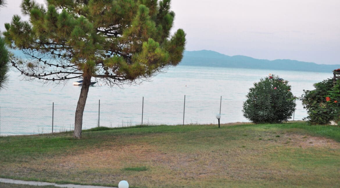Seafront House Chalkidiki for sale, Seafront Property in Pefkohori Halkidiki Greece for sale 5