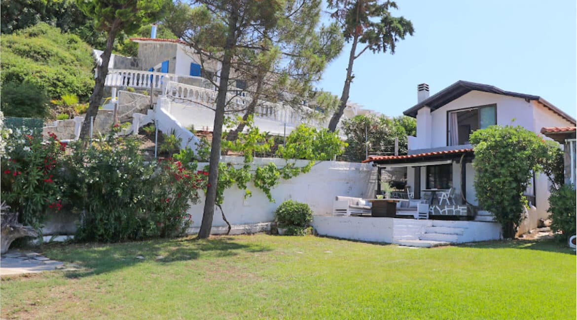 New Seafront House in Halkidiki 6