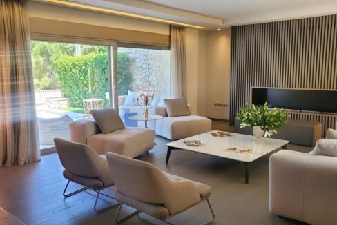 Excellent Property at Voula Athens near the sea, Villa South Athens, Villa with Pool Athens Greece 1