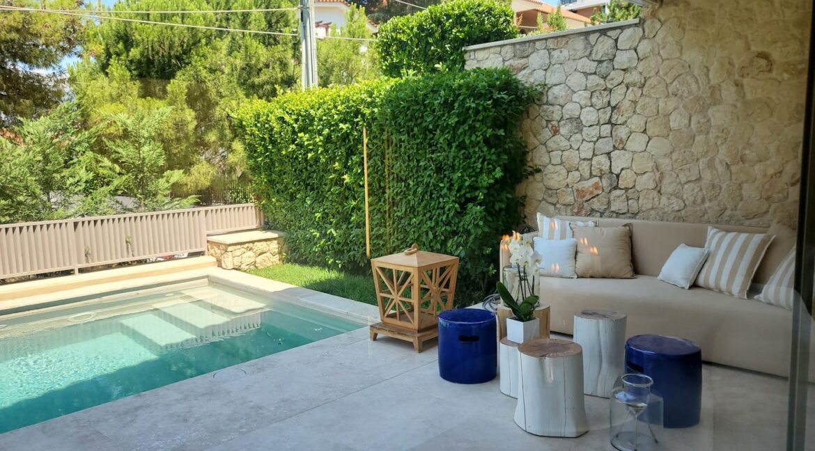 Excellent Property at Voula Athens near the sea, Villa South Athens, Villa with Pool Athens Greece 3